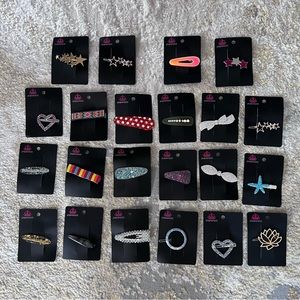 Paparazzi assorted hair clips 22 pieces
